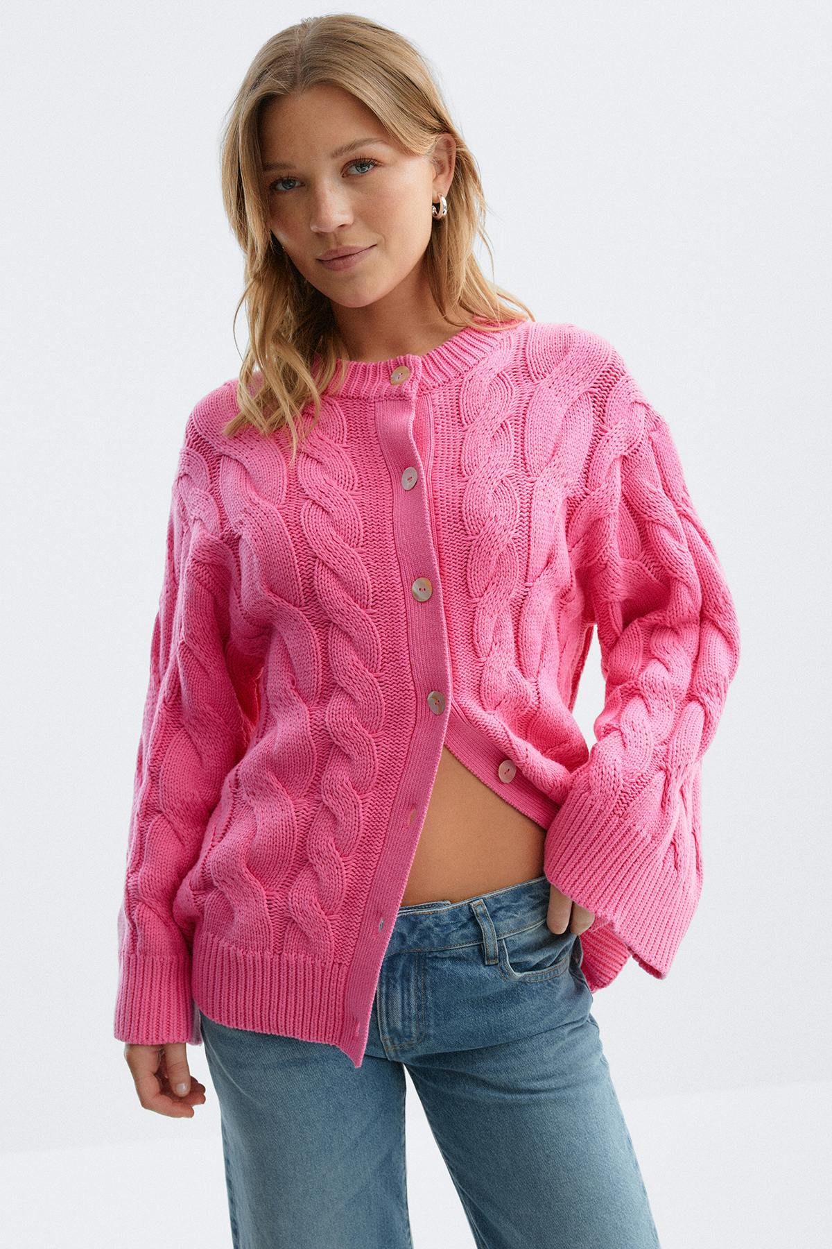 Chunky knitted cable cardigan