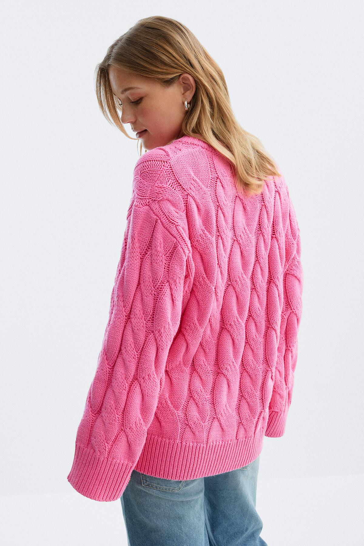 Chunky knitted cable cardigan