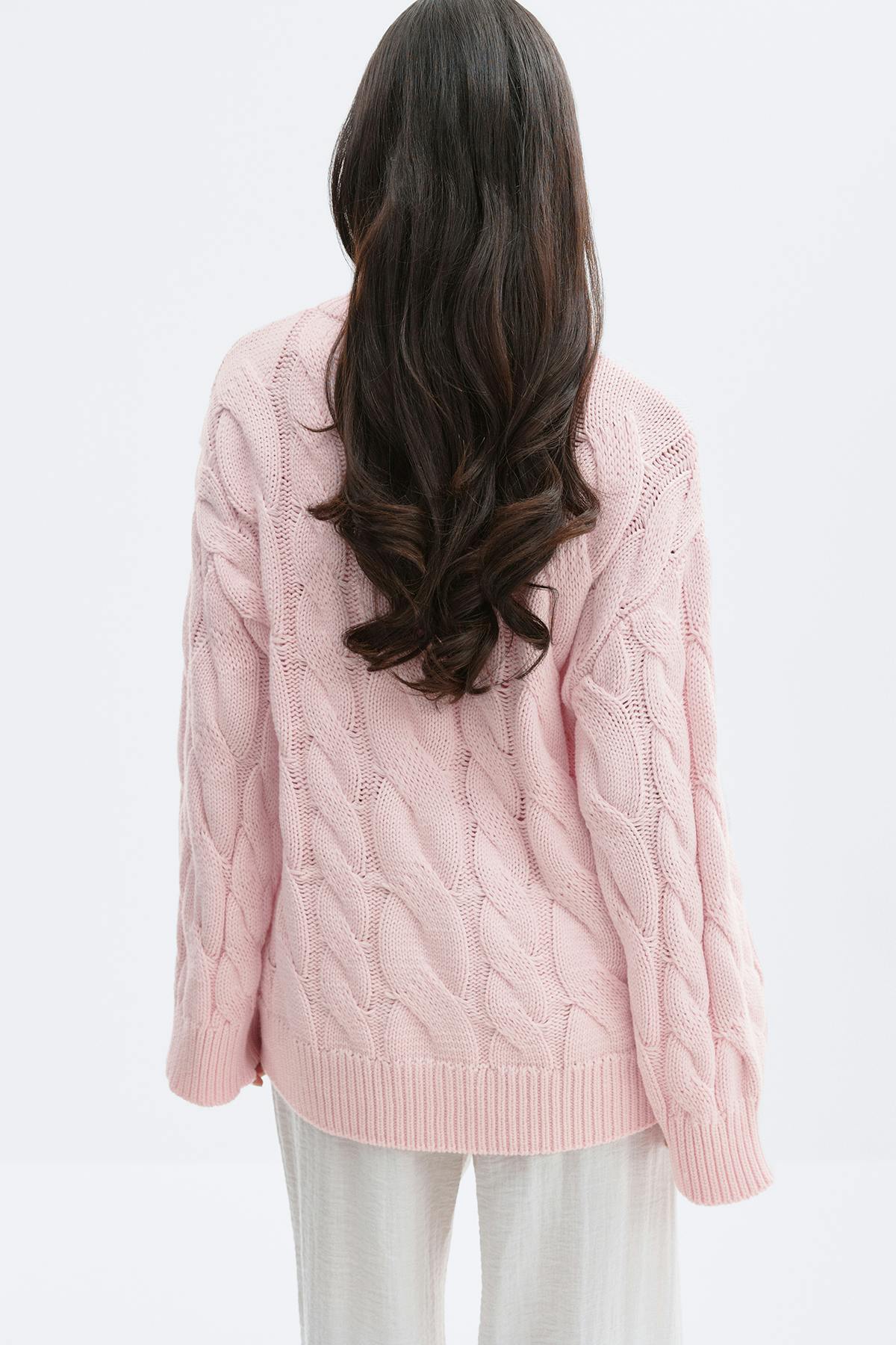 Chunky knitted cable cardigan