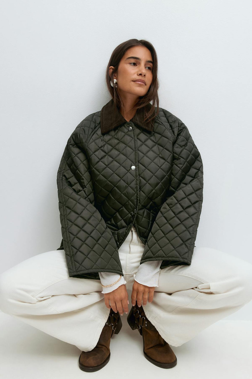 Corduroy collar quilted jacket