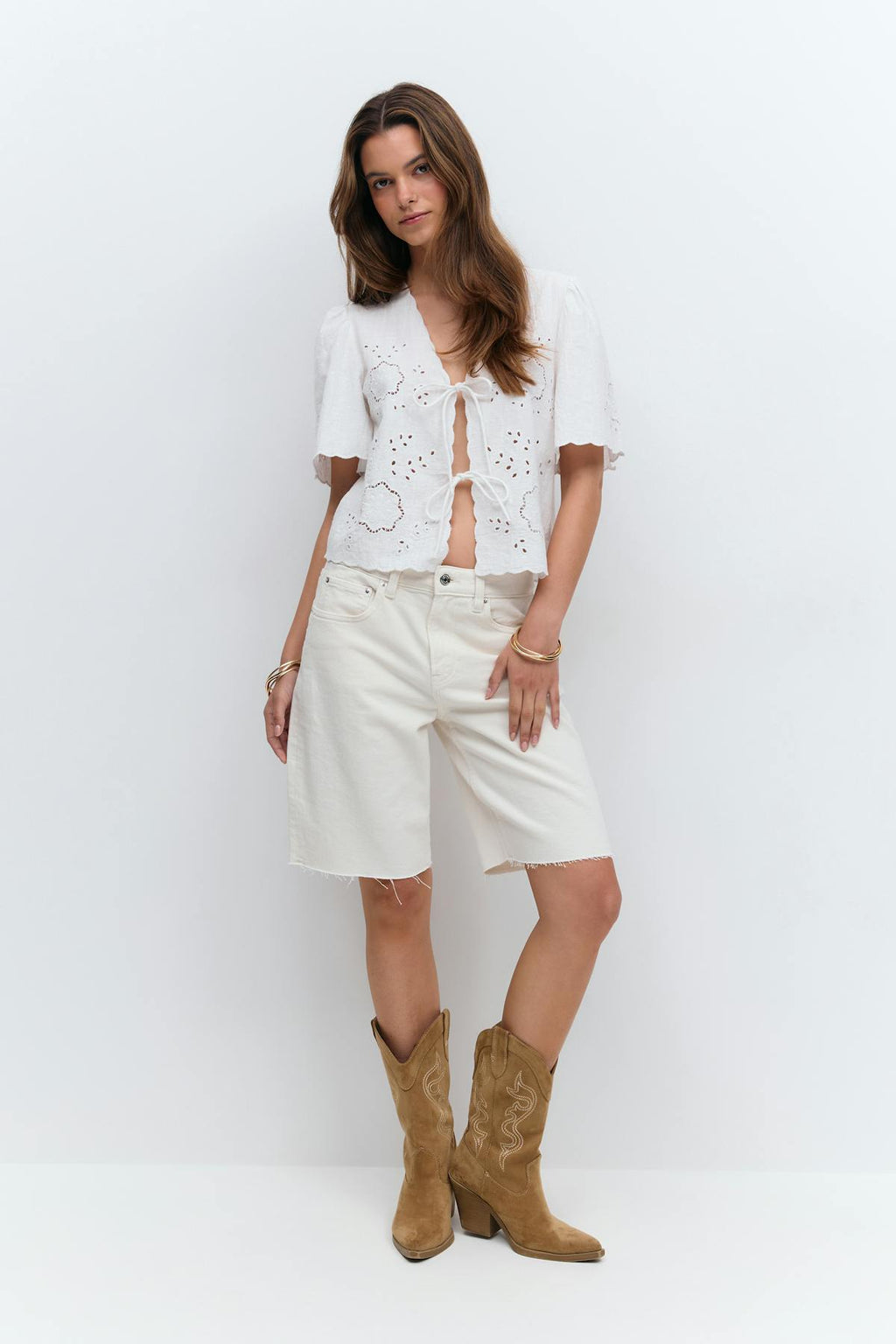 Scallop edge blouse