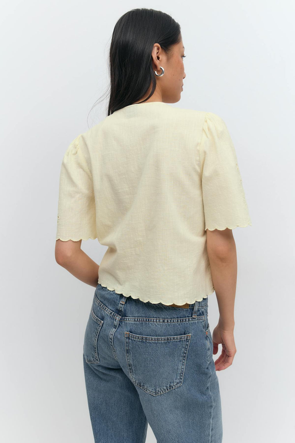 Scallop edge blouse