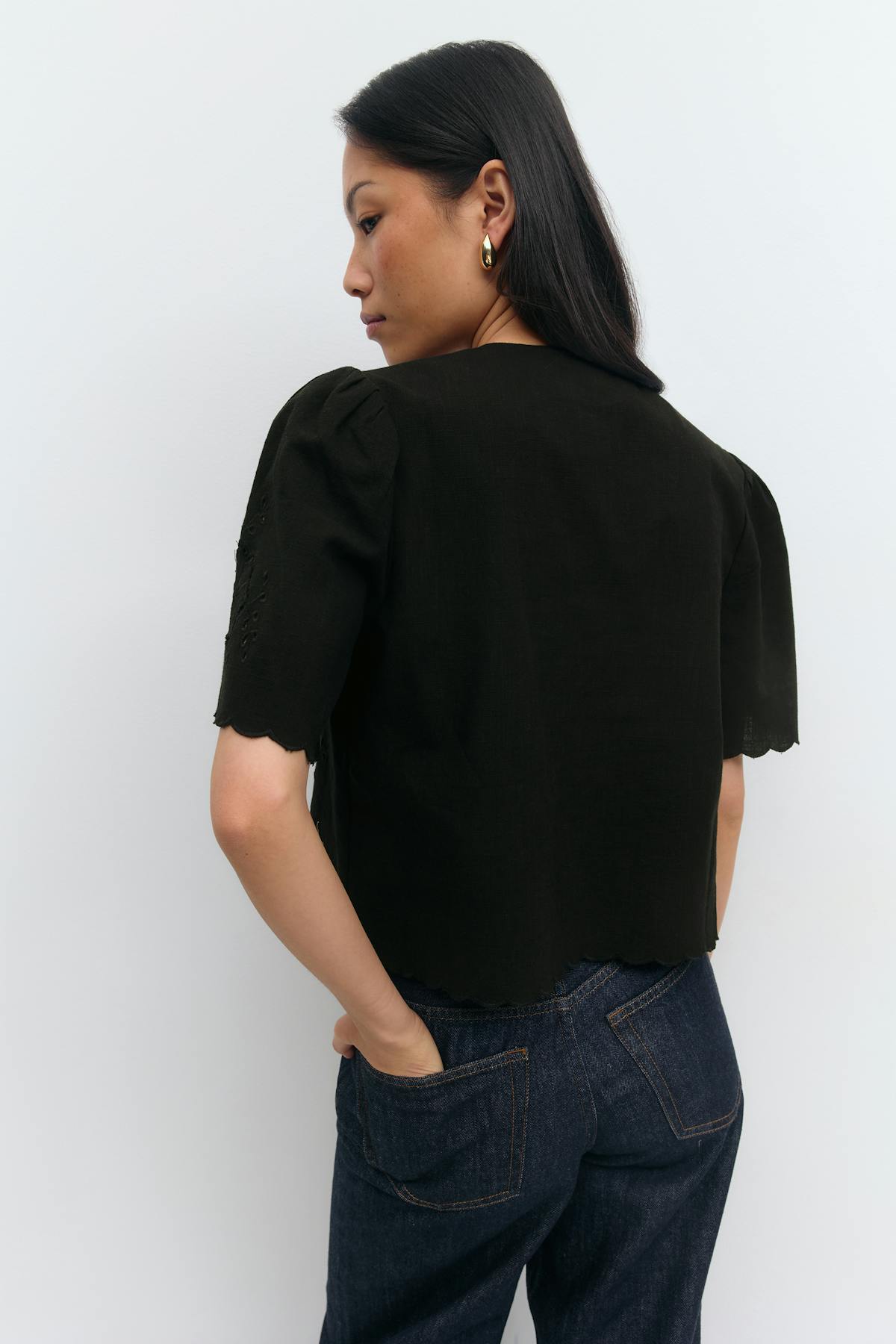 Scallop edge blouse