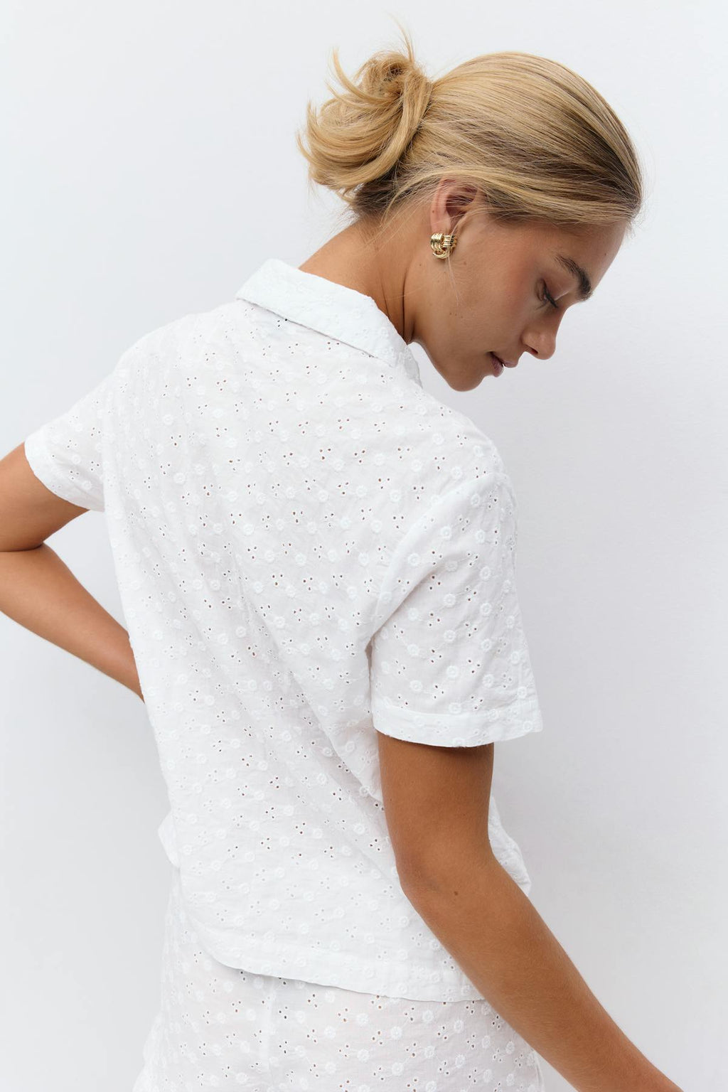 Embroidery anglaise shirt