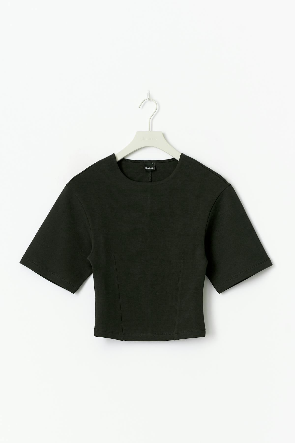 Fitted top