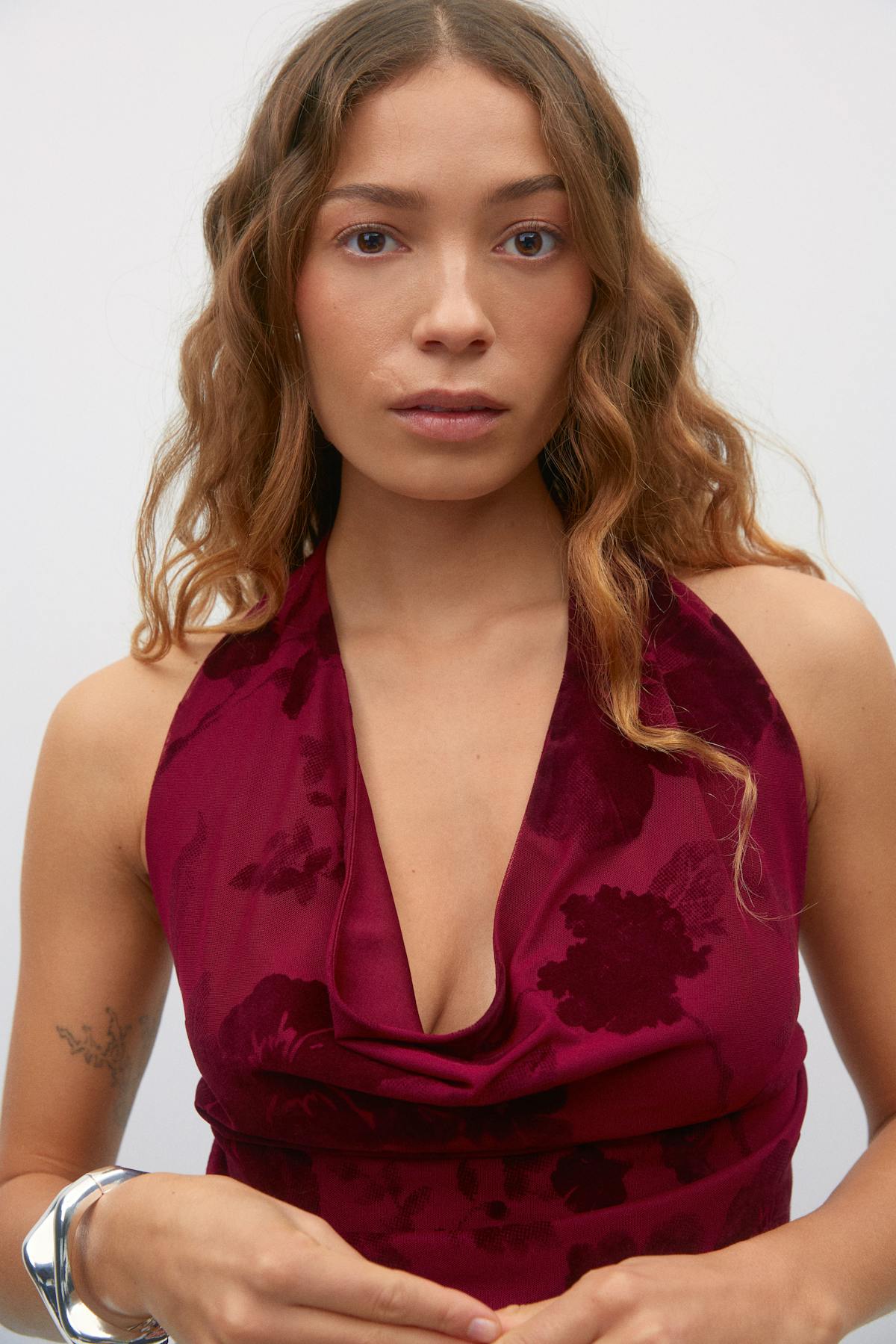 Waterfall neck singlet