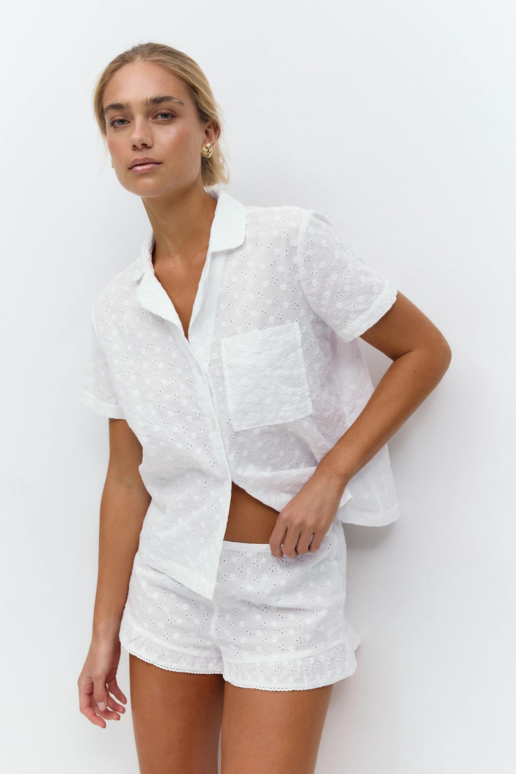Embroidery anglaise shorts