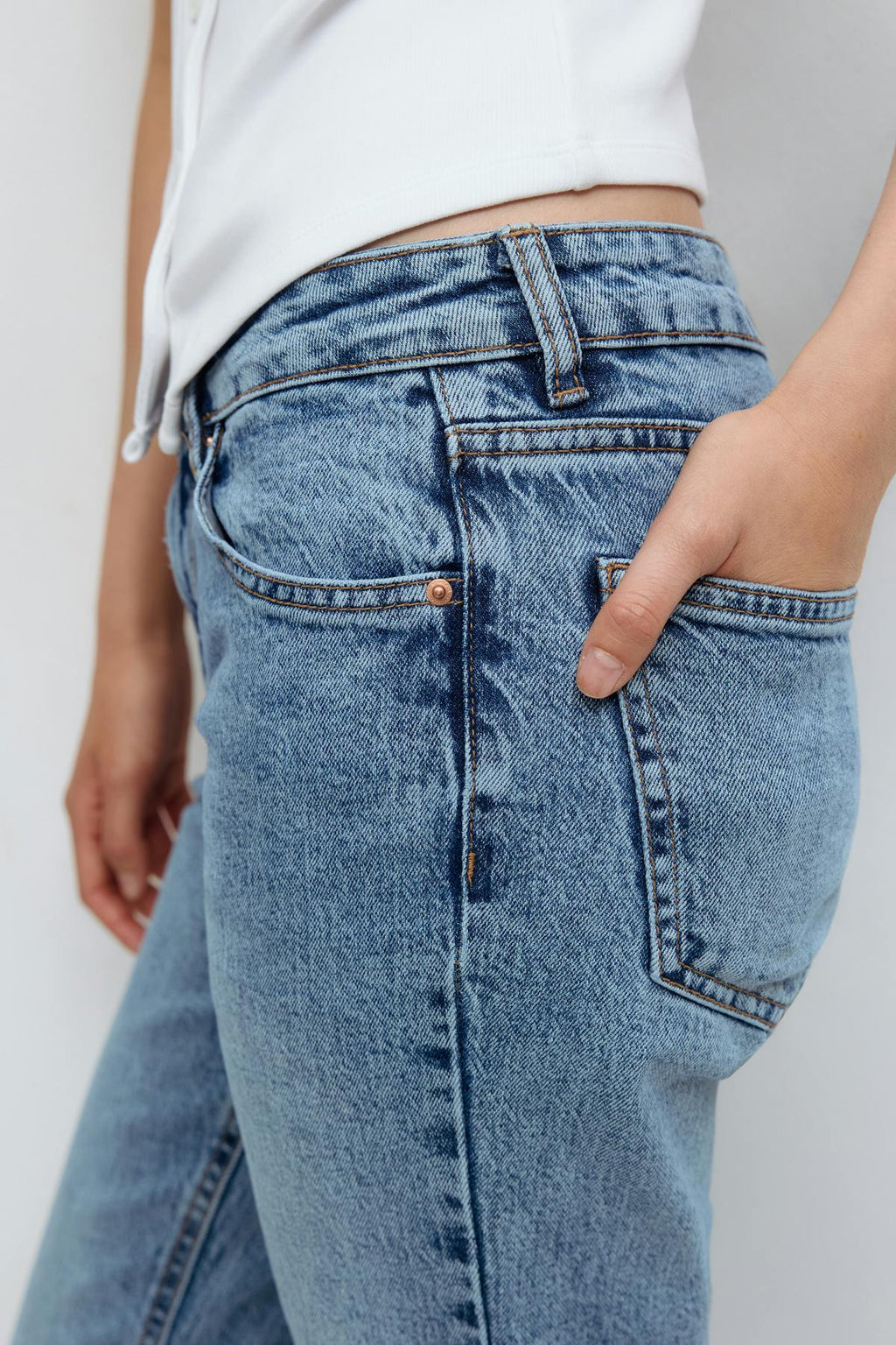 Slit jeans