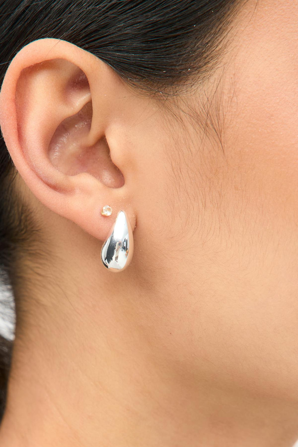 Mini drop earrings