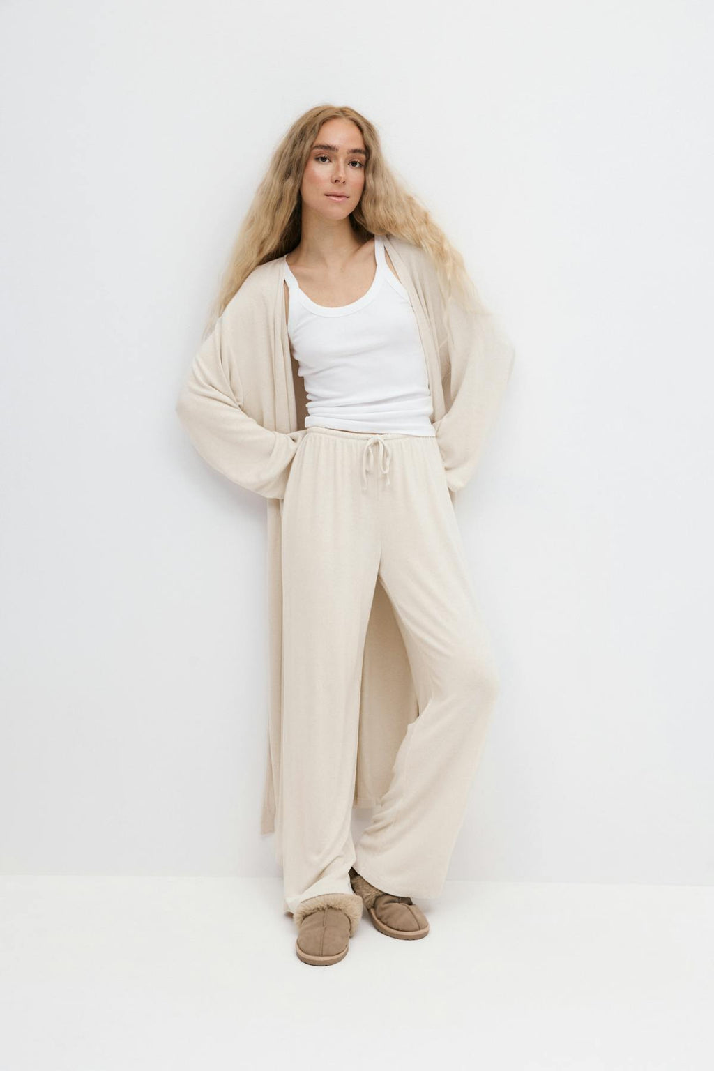 Drawstring wide trousers