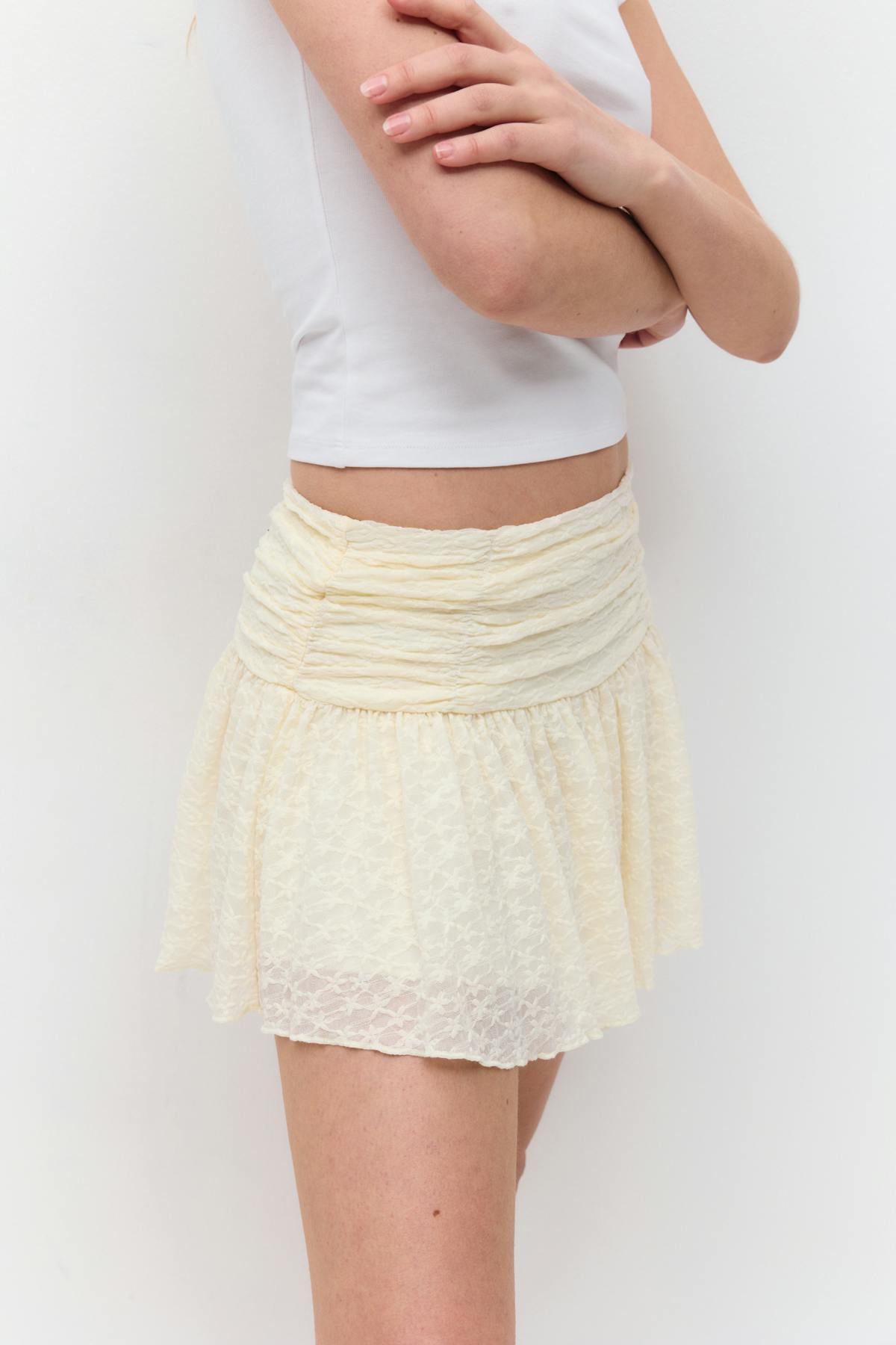 Mini lace skirt