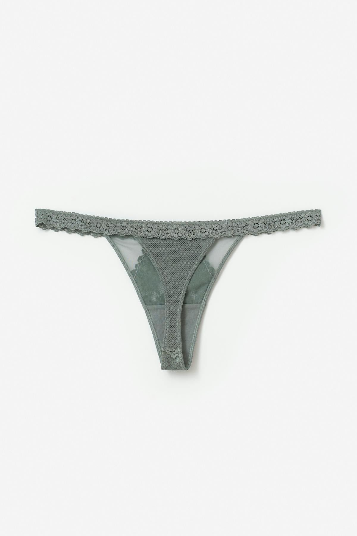 2-pack lace thong
