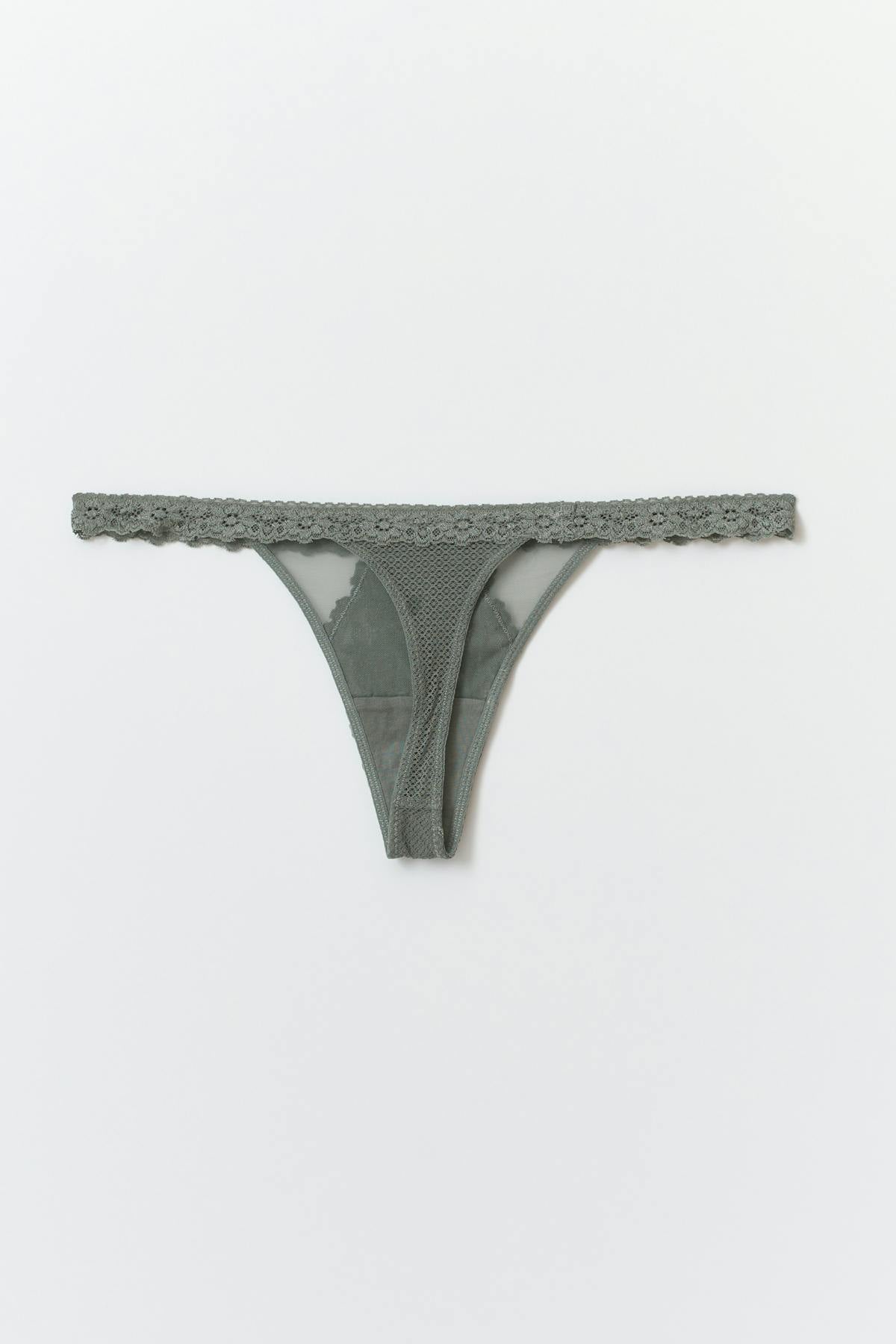 2-pack lace thong