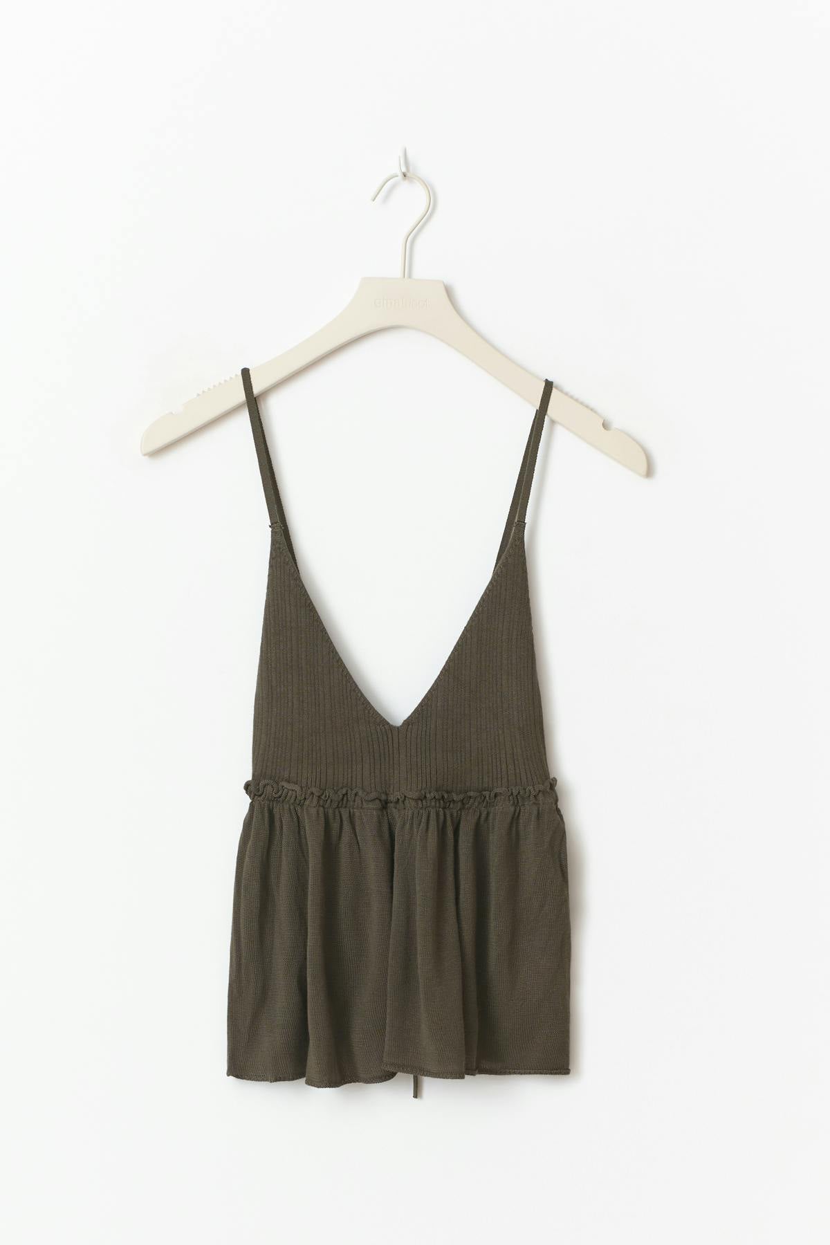 Knitted singlet
