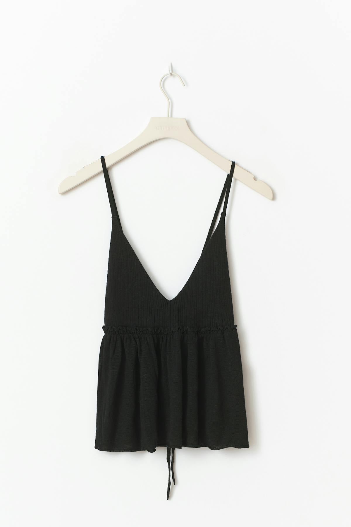 Knitted singlet