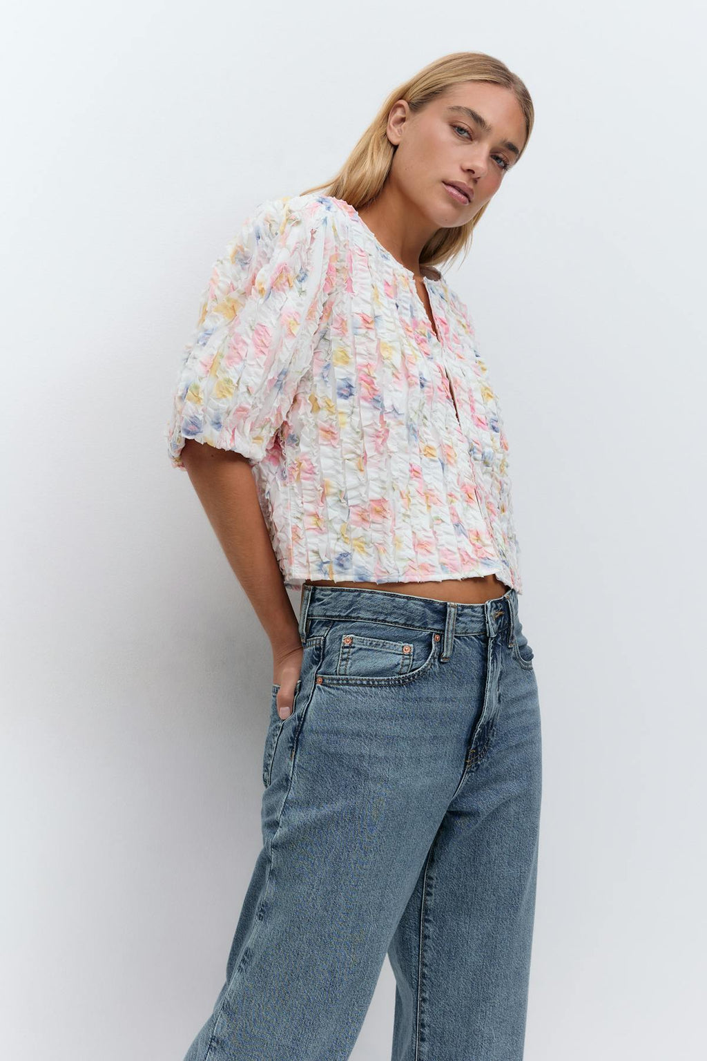 Structured top