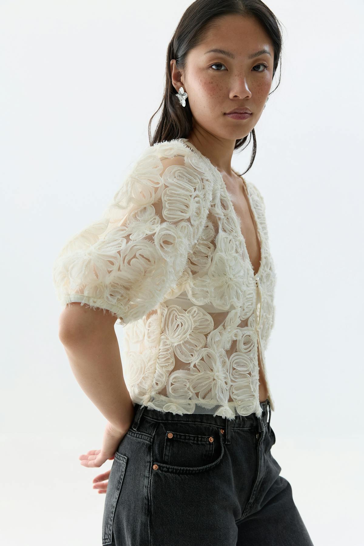 Puff sleeve blouse