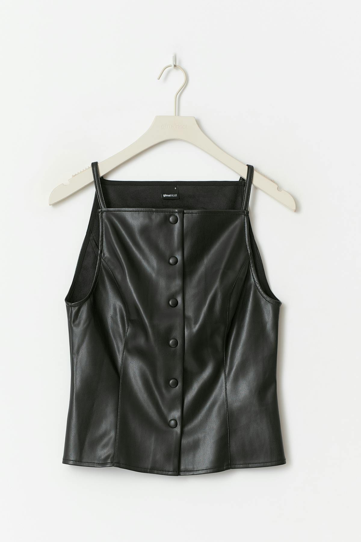 Buttoned pu top
