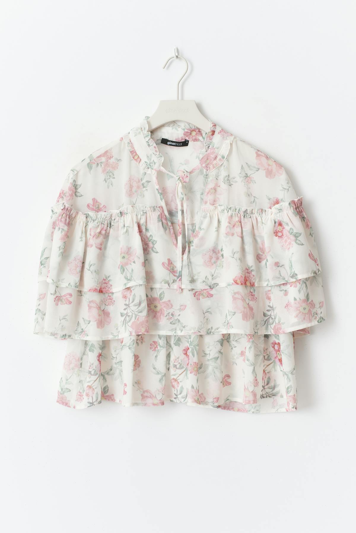 Flounce blouse