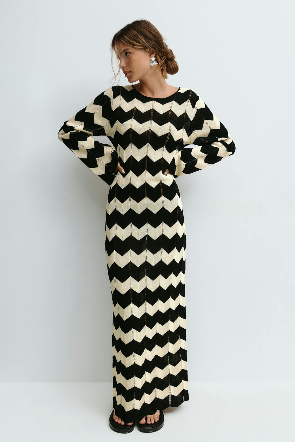 Knitted flowy maxi dress