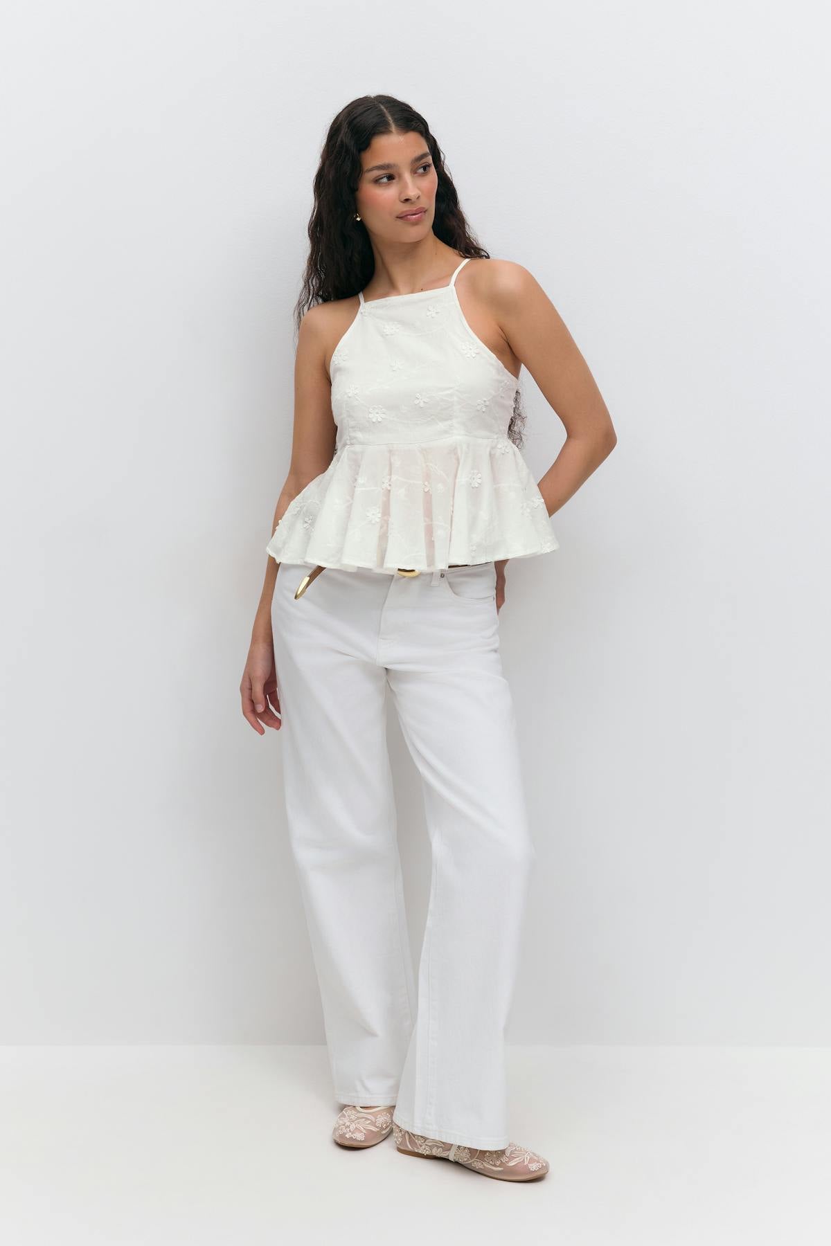 Halterneck anglaise top