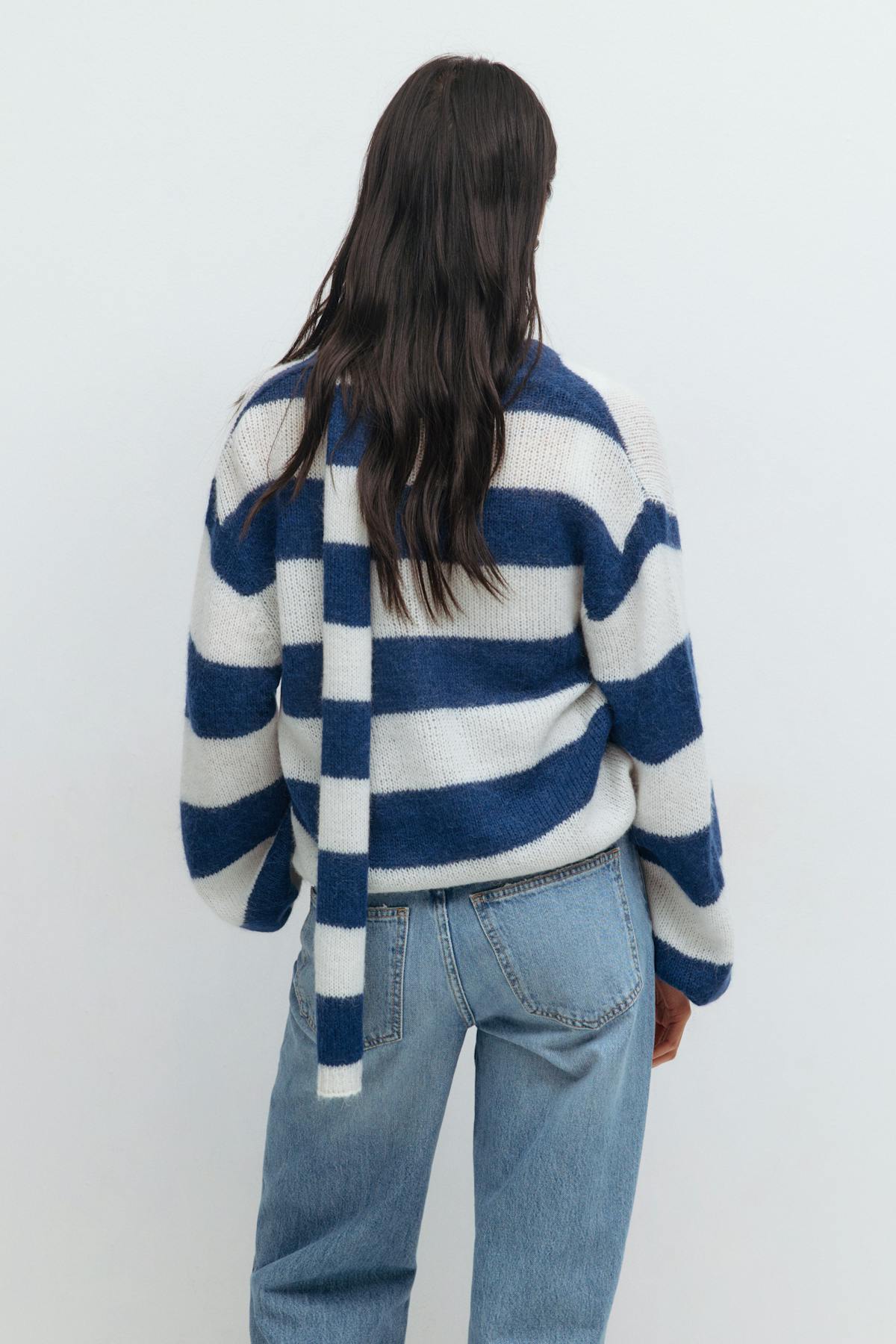 Chunky knitted cardigan