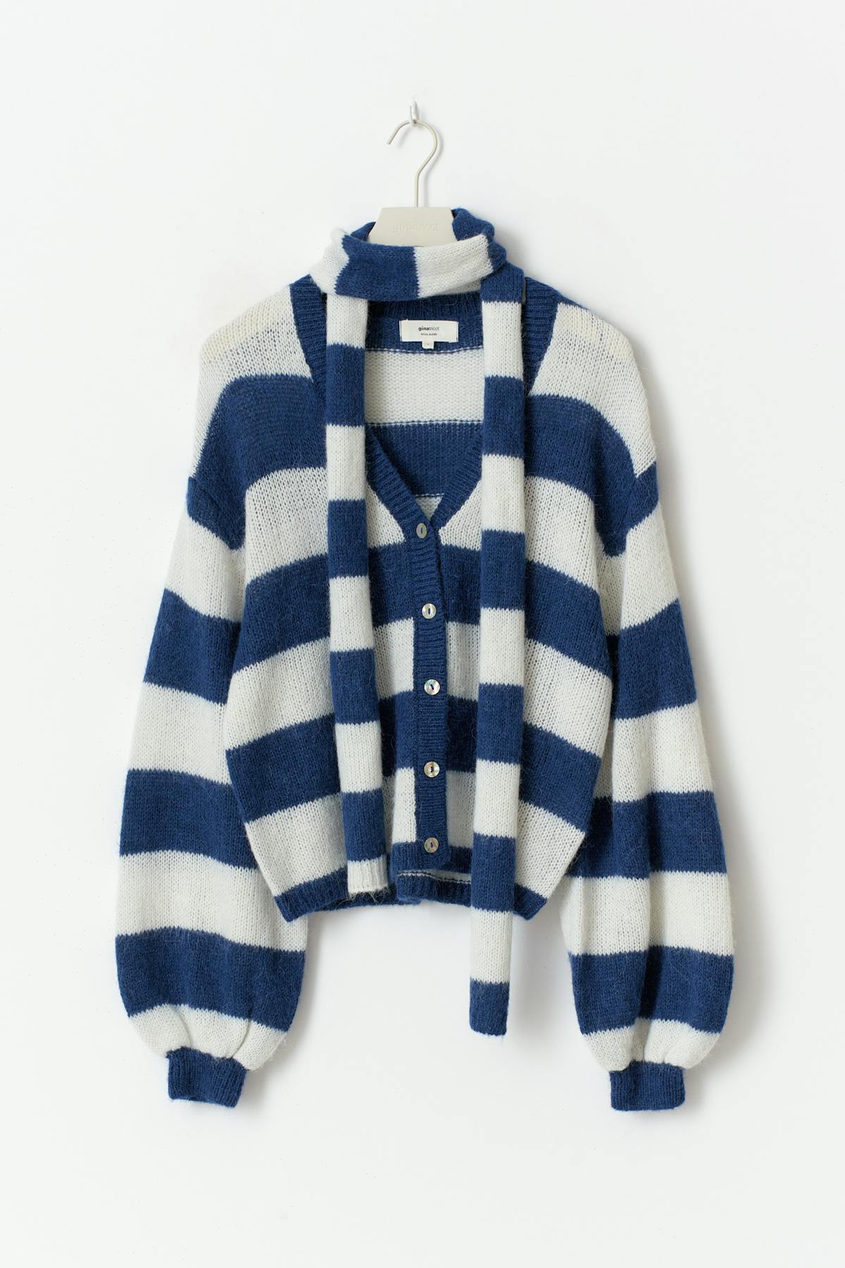 Chunky knitted cardigan