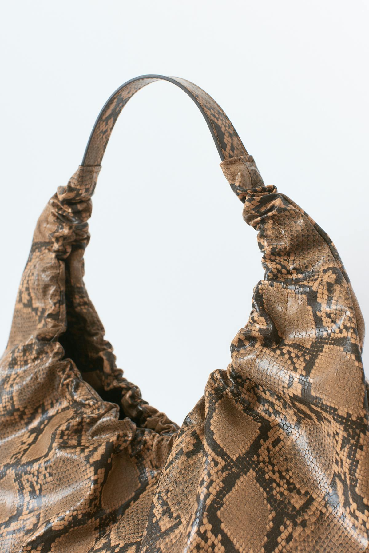 Gathered tote bag
