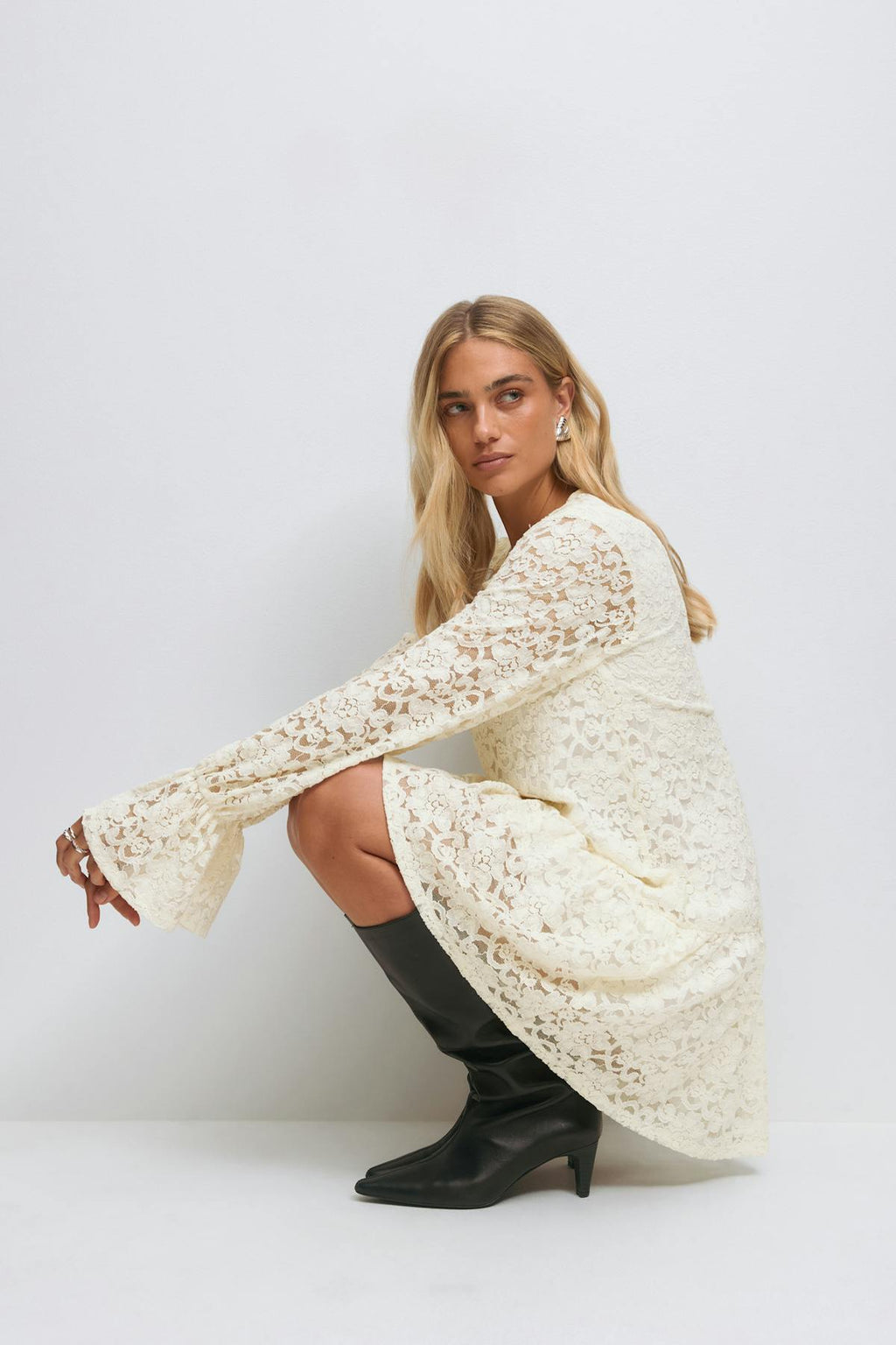 Mini lace dress
