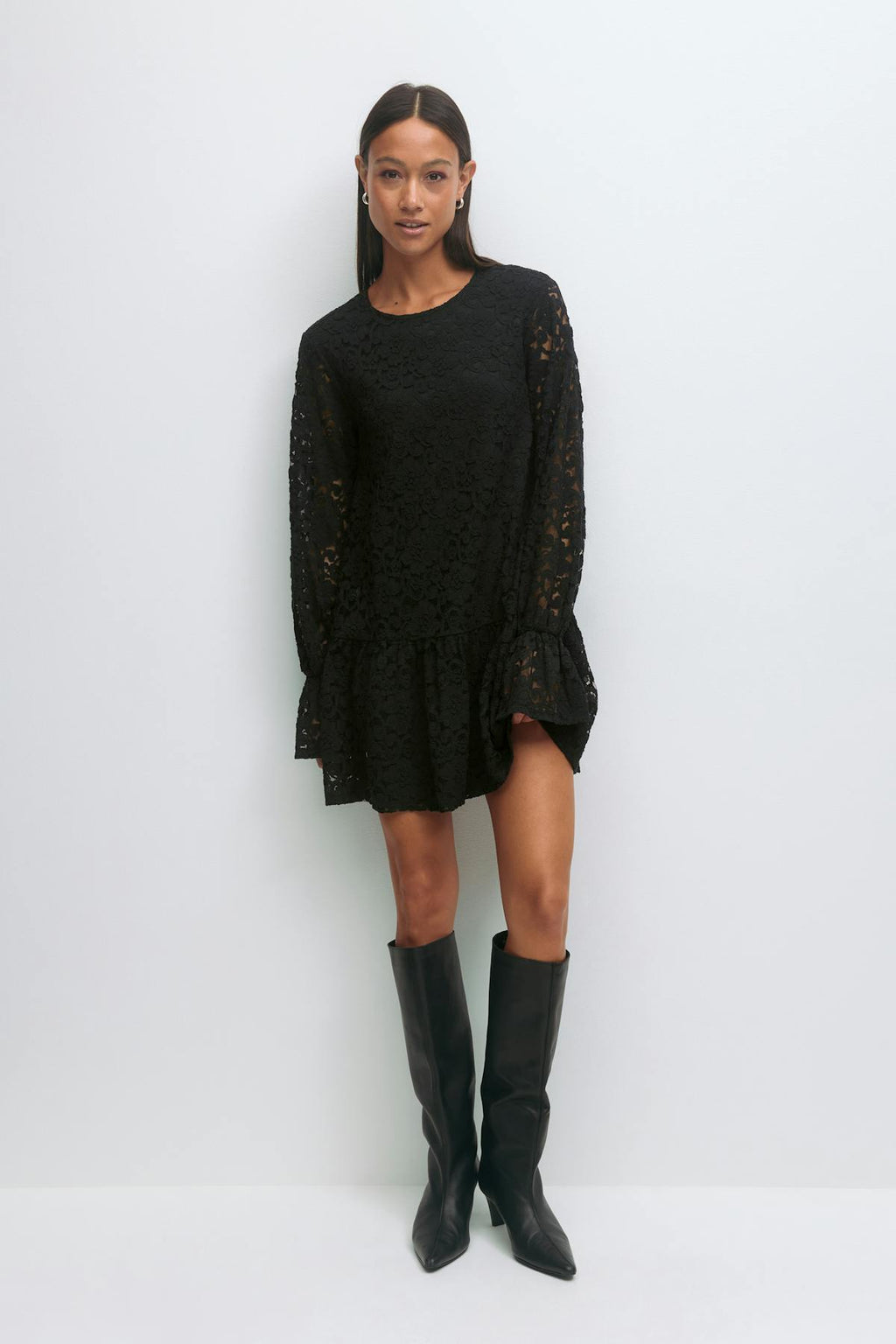 Mini lace dress