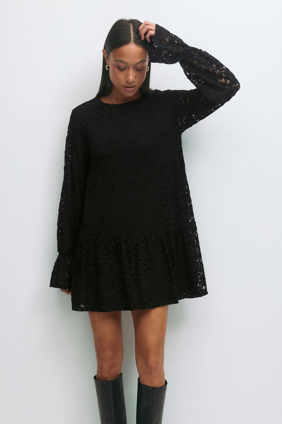 Mini lace dress