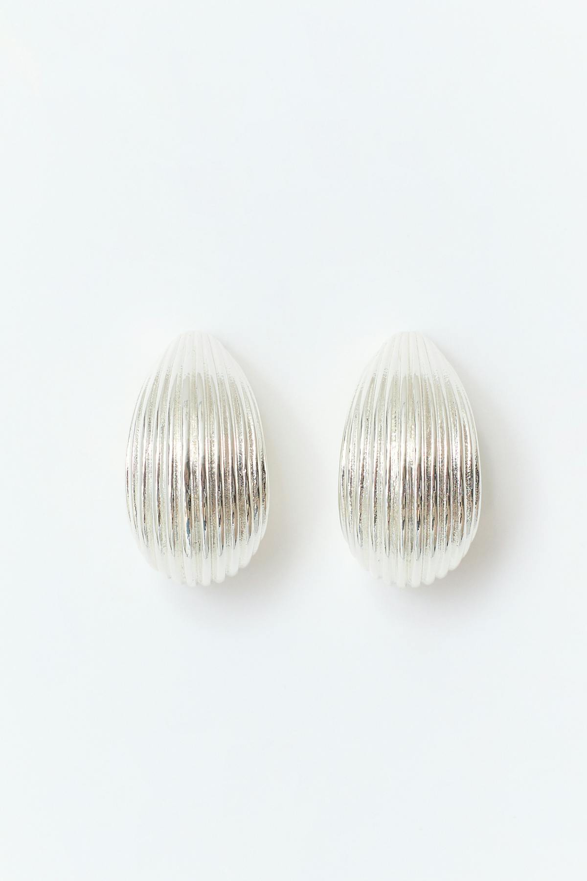 Drop earrings