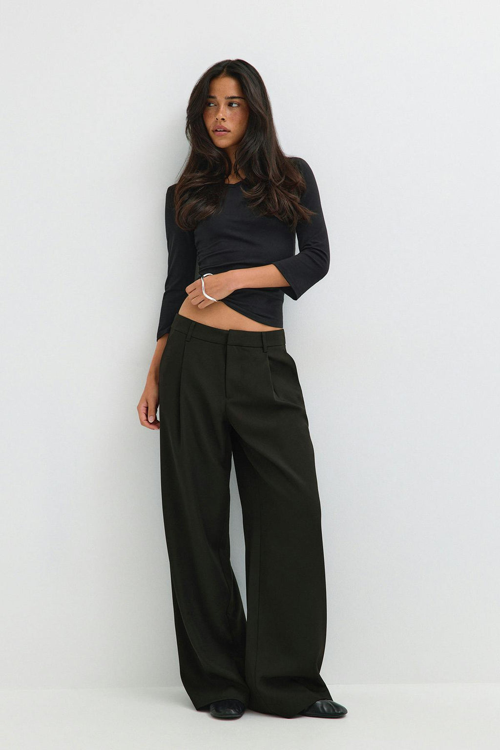 Mid wide pleated trousers
