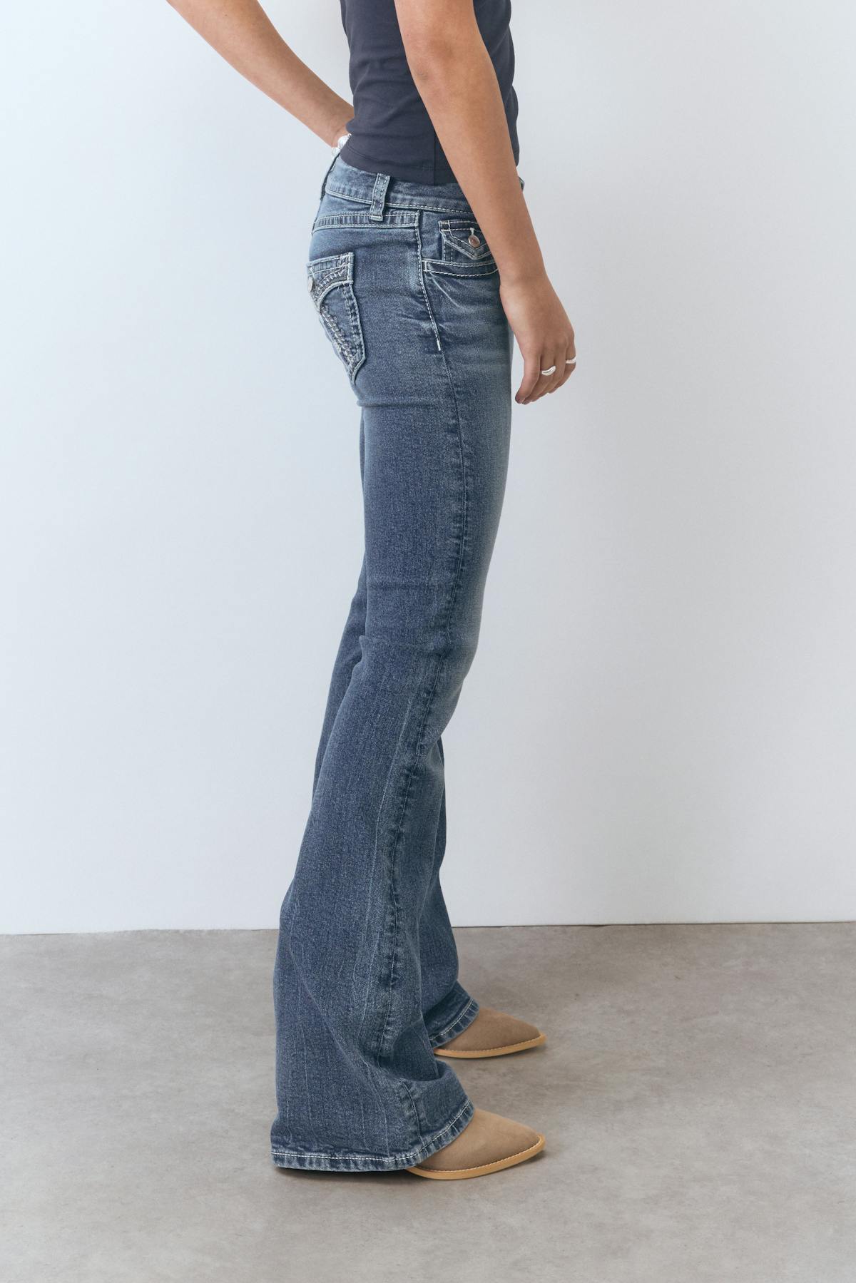 Embroidery jeans