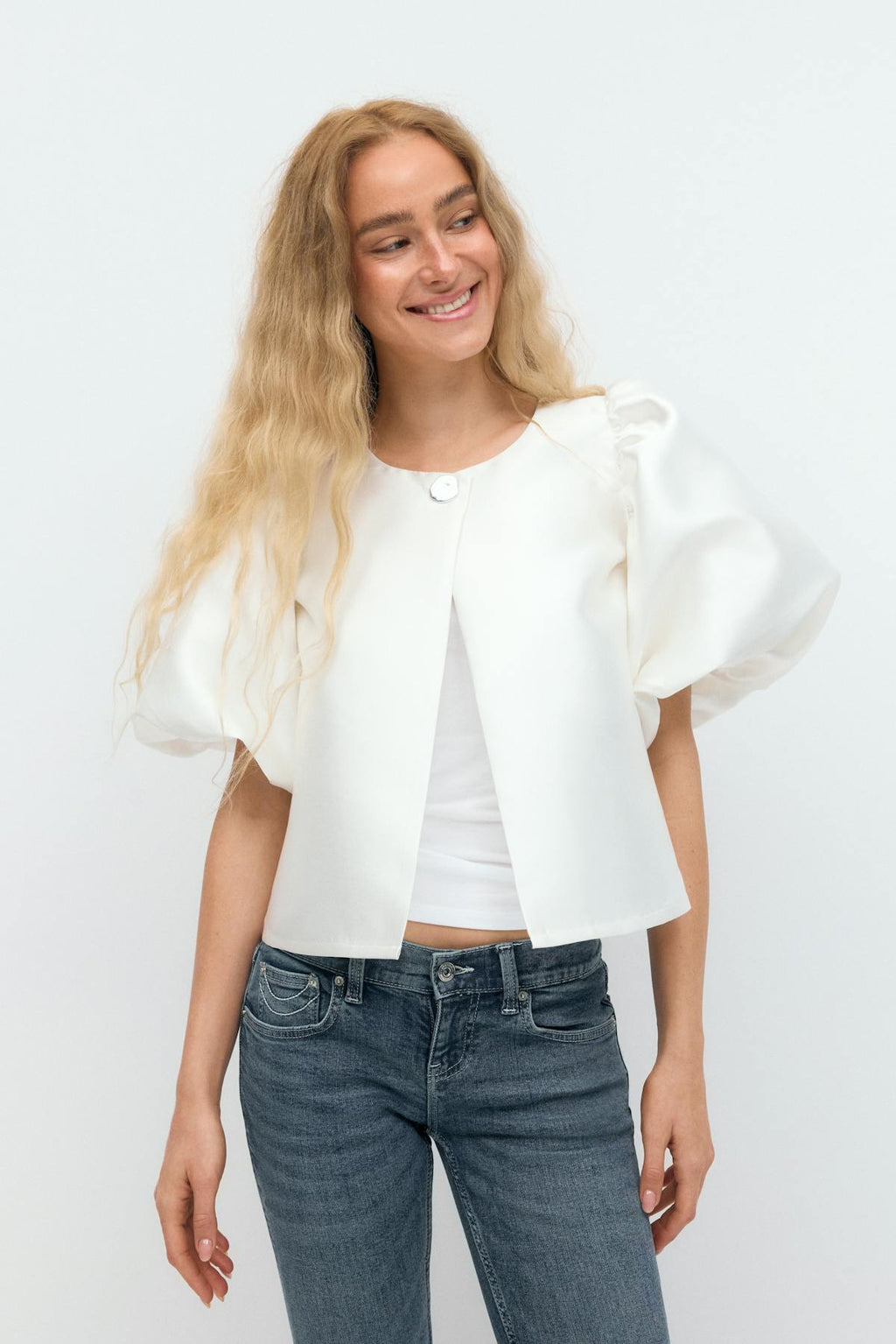 One button puff sleeve blouse