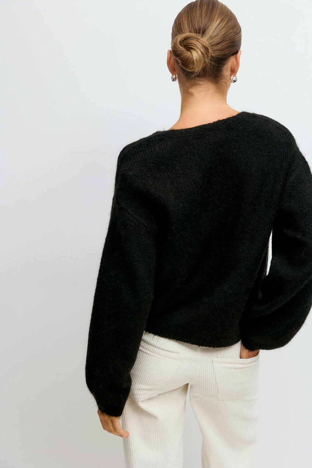 V-neck knitted cardigan