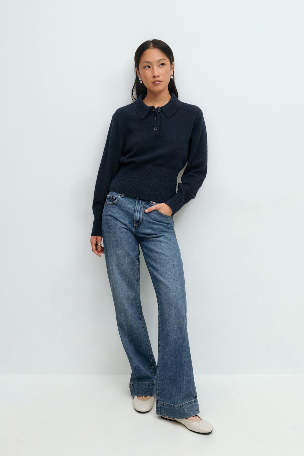 Collar knitted sweater