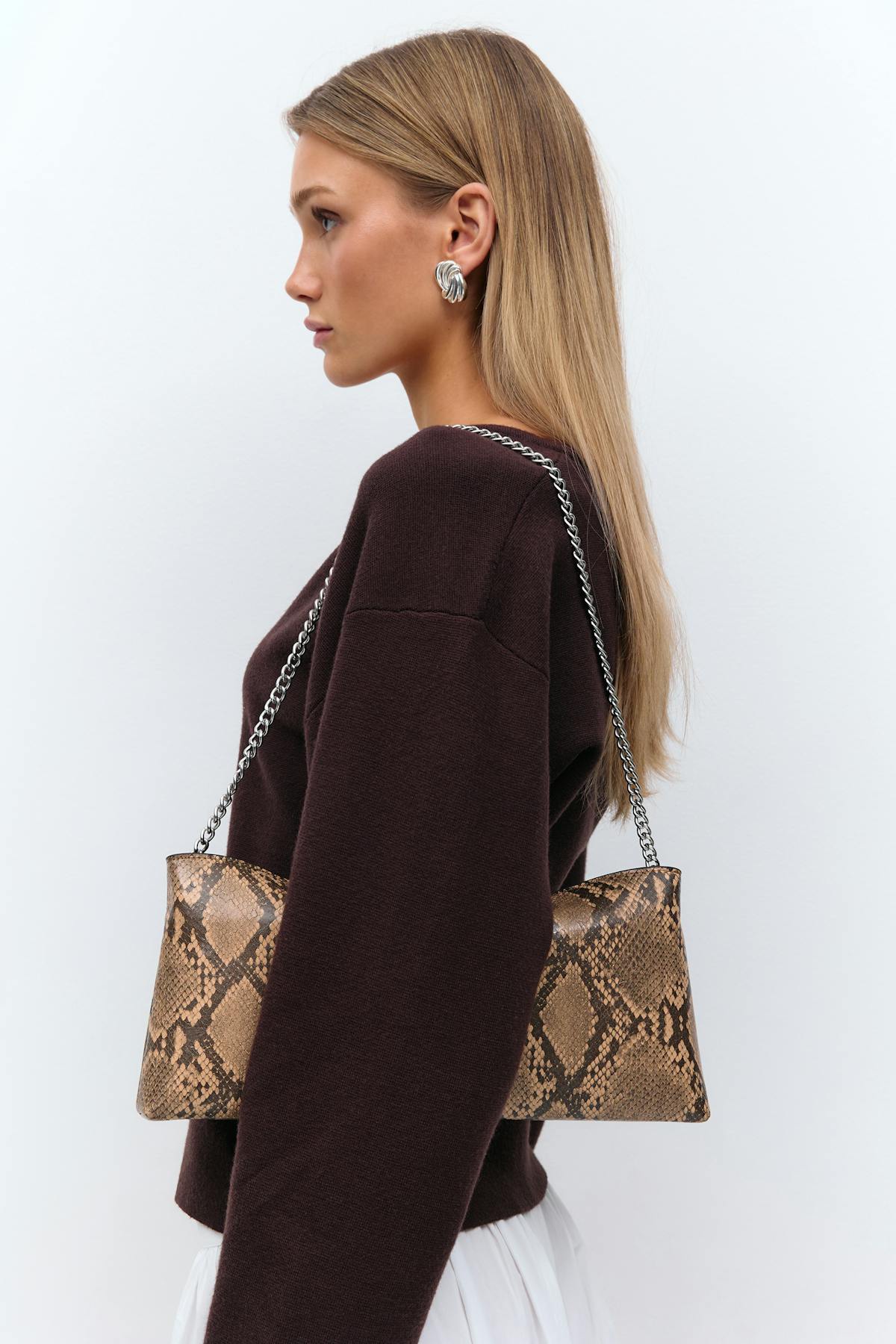 Slouchy clutch bag