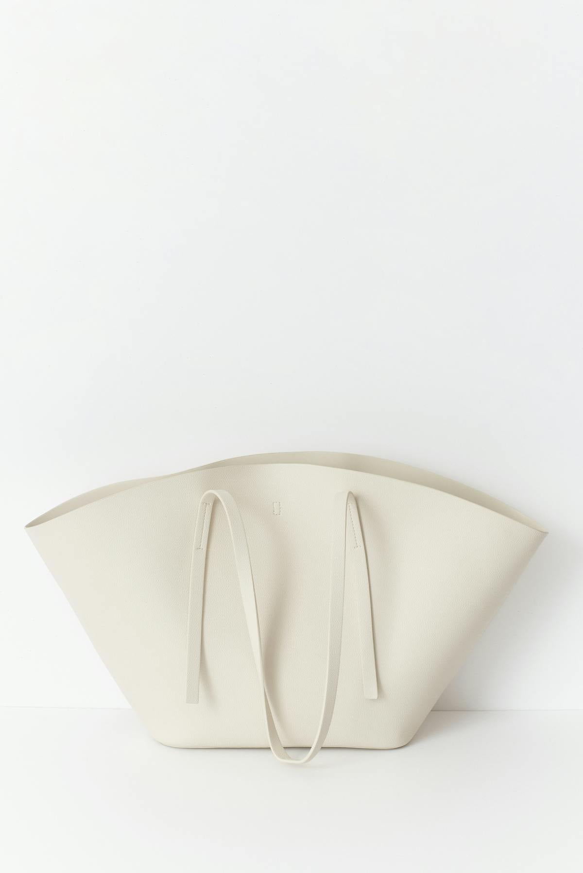 Wide shopper bag