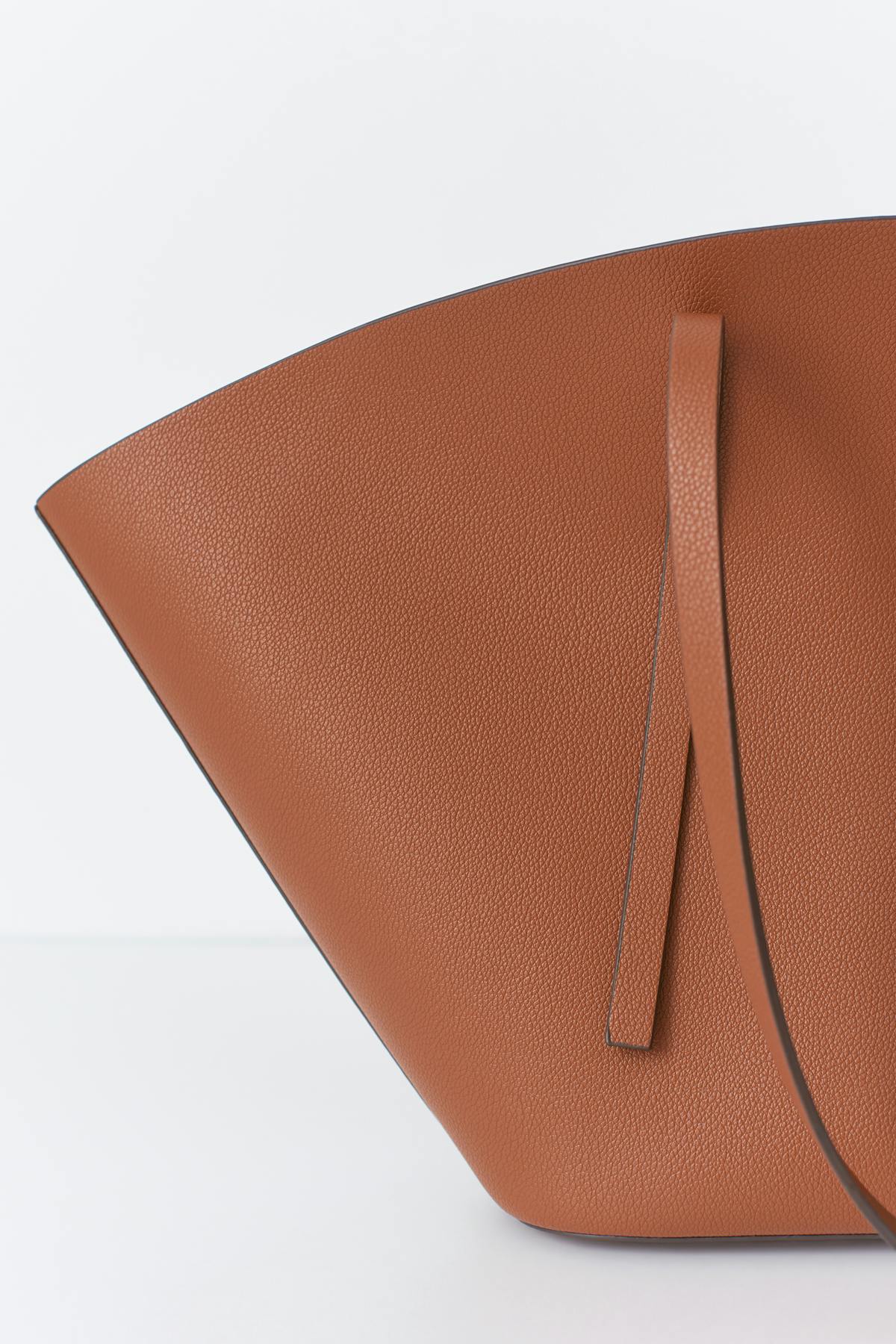 Wide shopper bag
