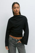 Drapy top