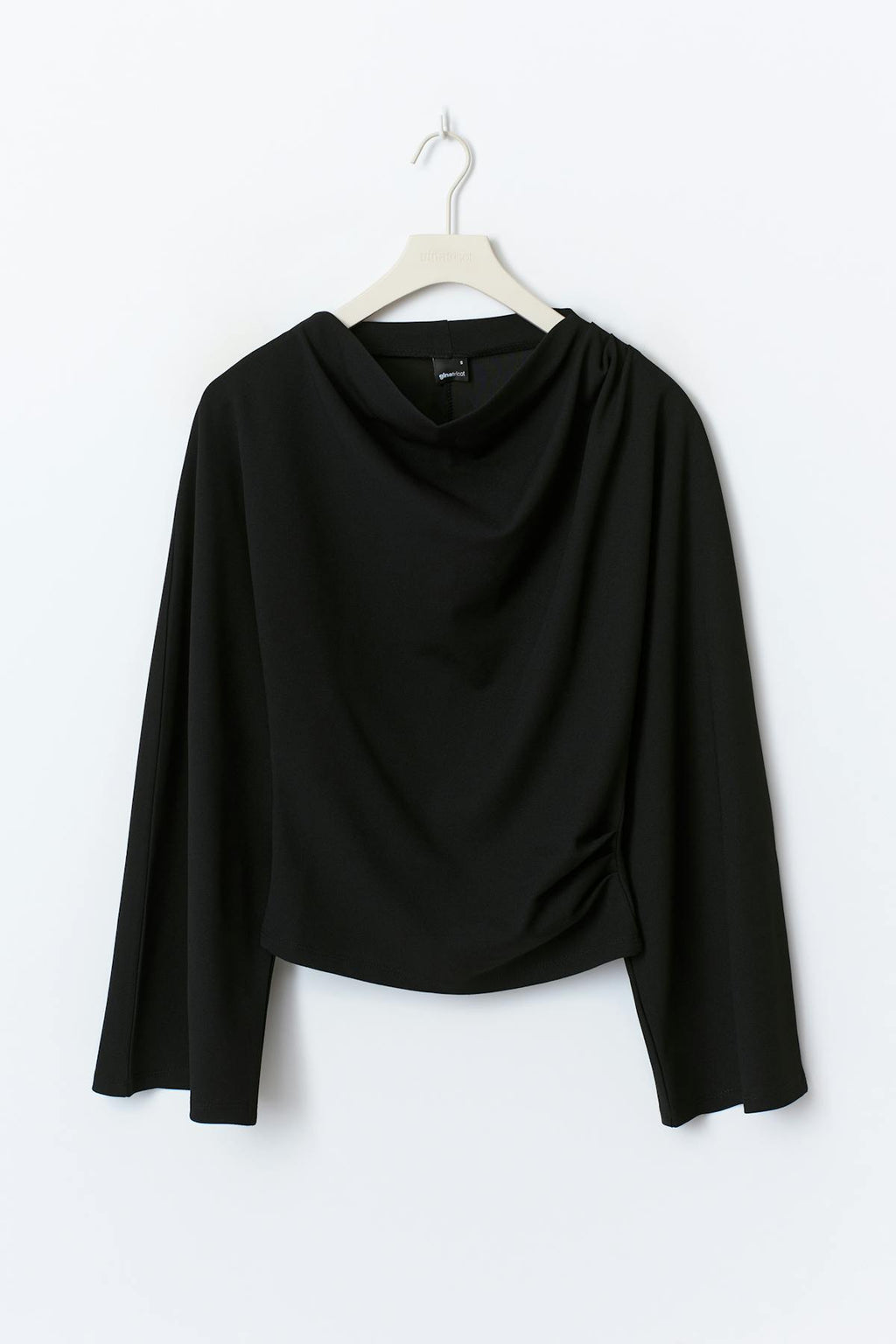 Drapy top