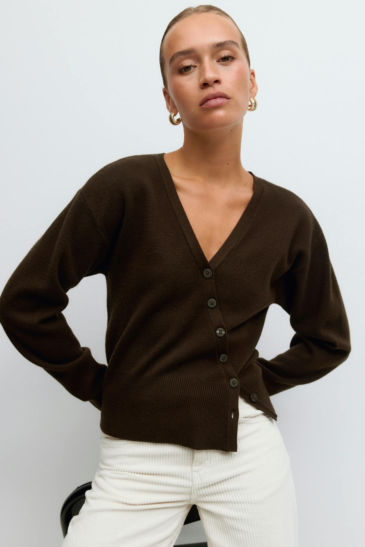 Asymmetric knitted cardigan
