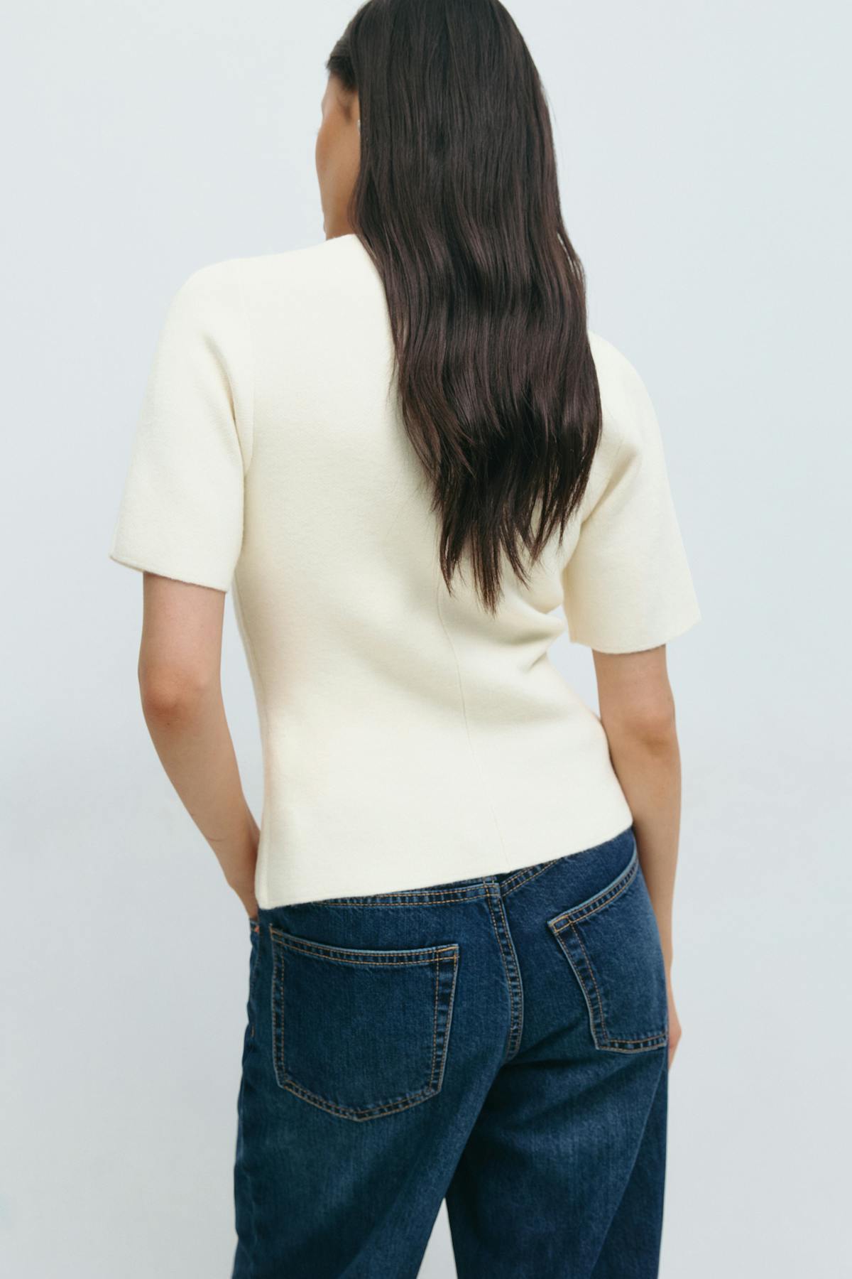 Knitted short sleeve cardigan