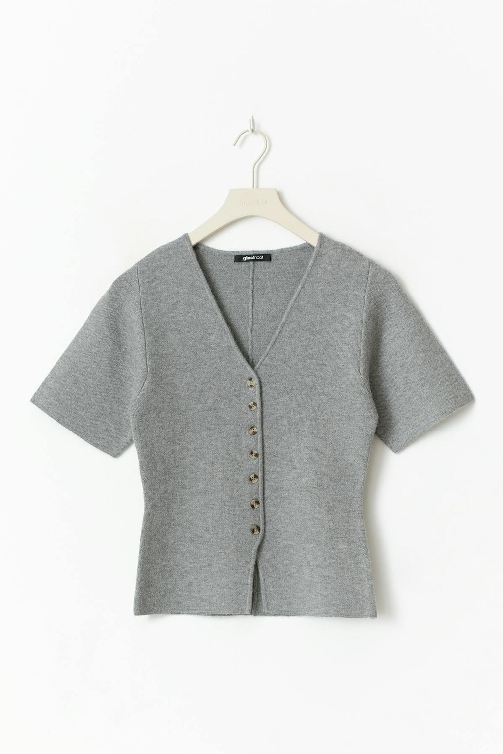 Knitted short sleeve cardigan