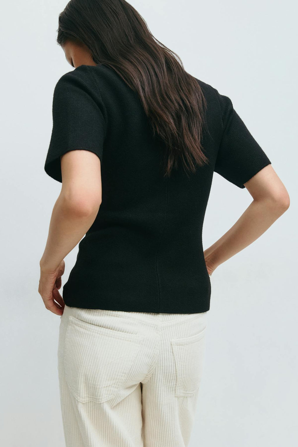 Knitted short sleeve cardigan