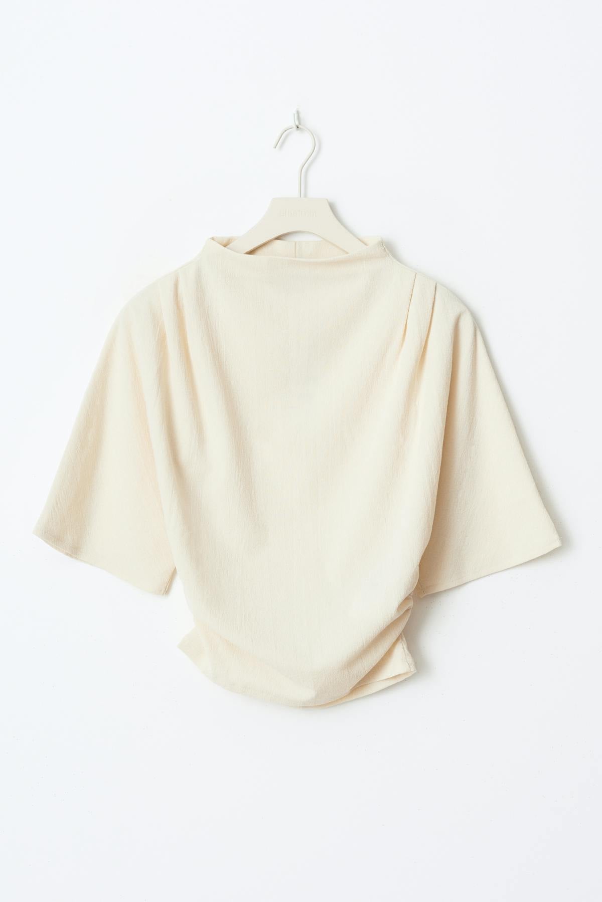 Drapy top