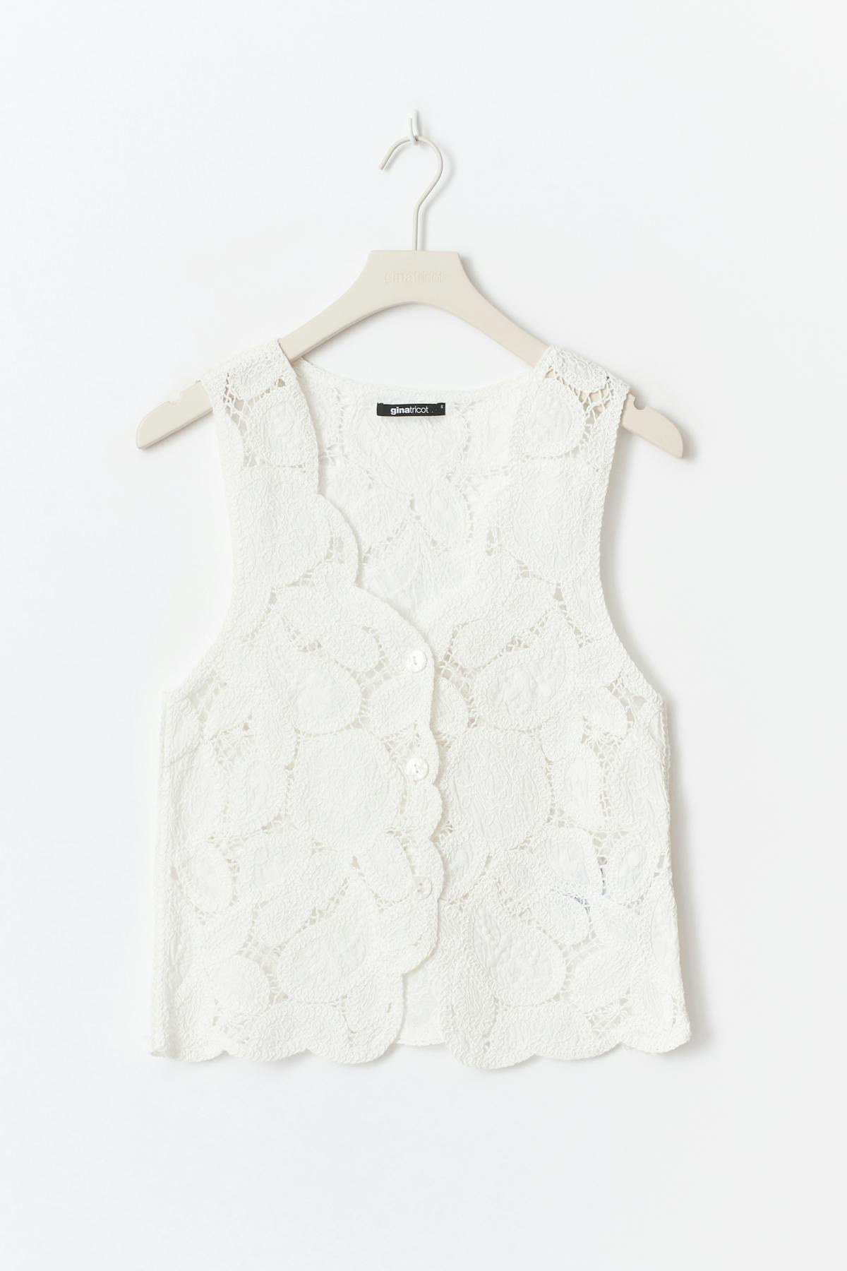 Embroidery vest