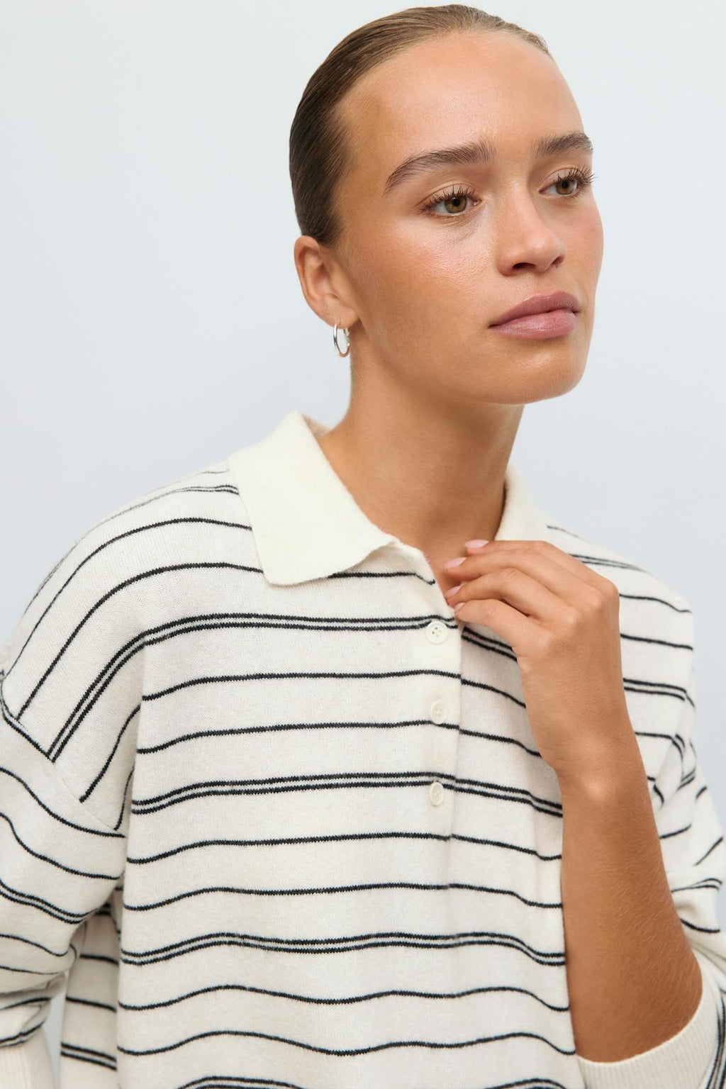 Striped collar knitted sweater