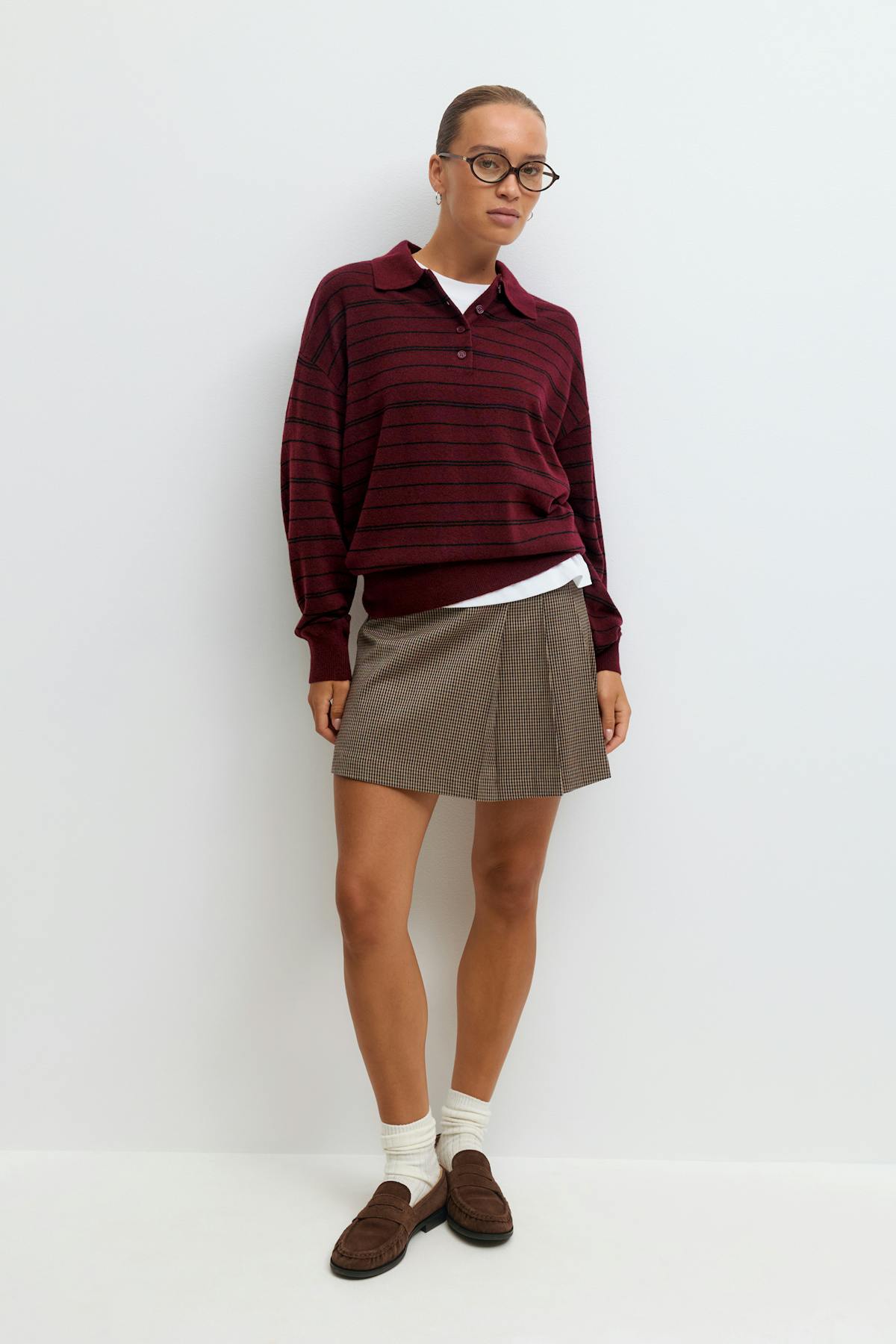 Striped collar knitted sweater